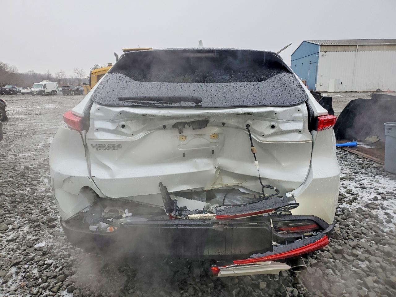 2024 TOYOTA VENZA LE photo 6