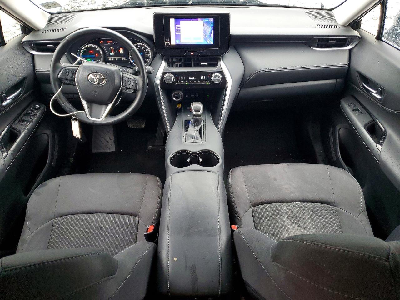 2024 TOYOTA VENZA LE photo 8