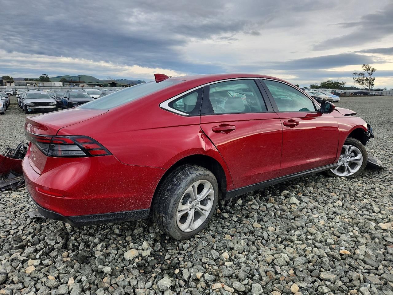 2025 HONDA ACCORD LX photo 5