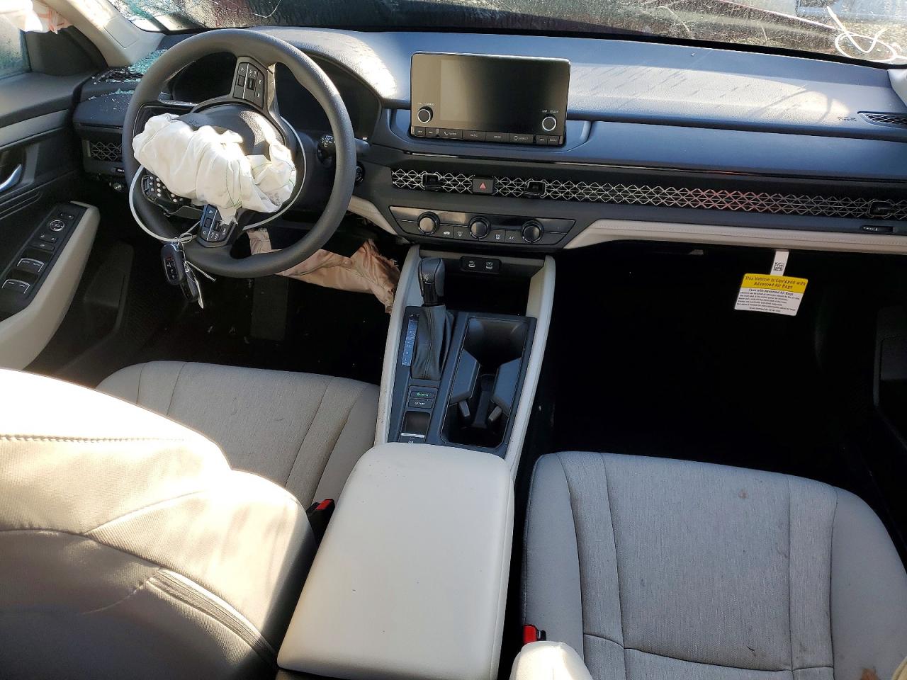 2025 HONDA ACCORD LX photo 15
