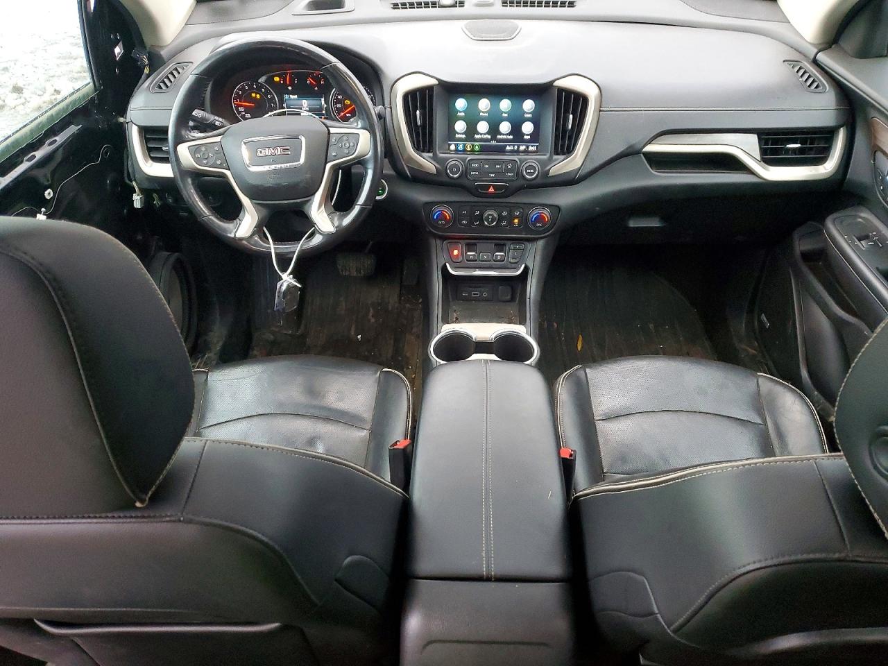 2018 GMC TERRAIN DENALI photo 8