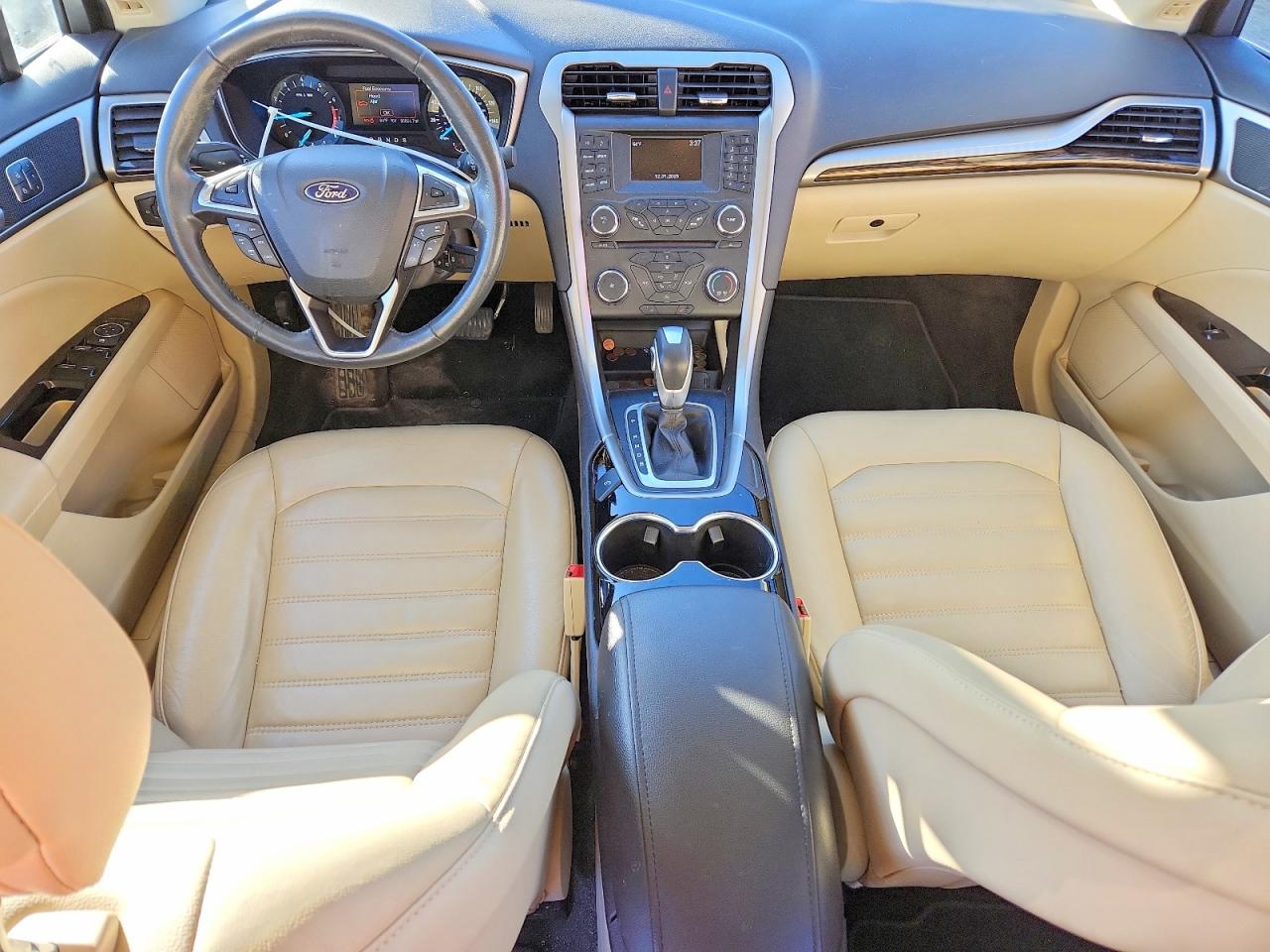 2015 FORD FUSION SE photo 15
