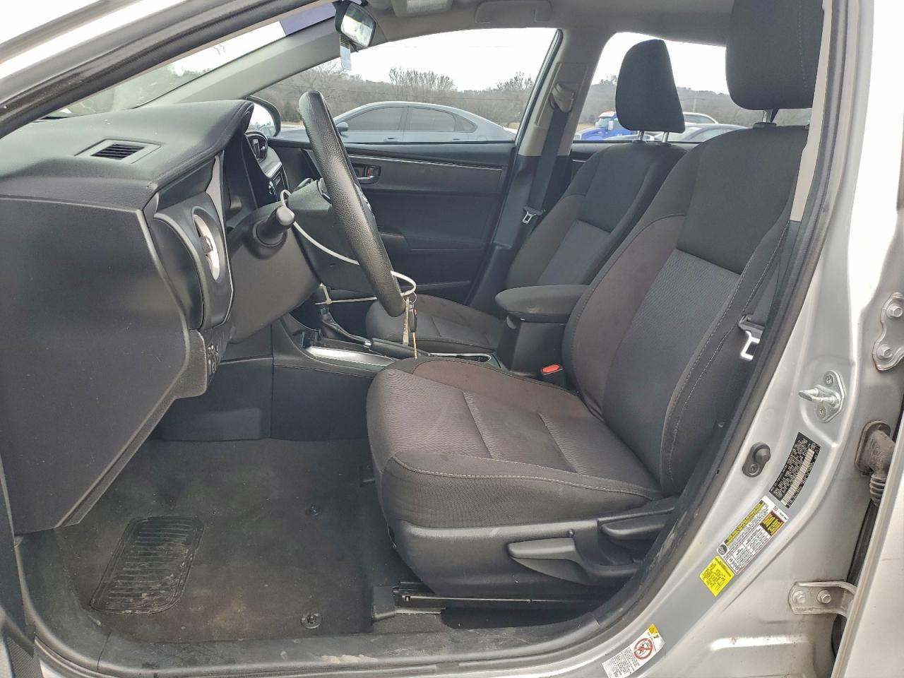 2018 TOYOTA COROLLA L photo 7