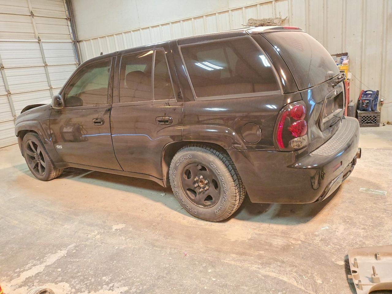 2006 CHEVROLET TRAILBLAZER SS photo 2
