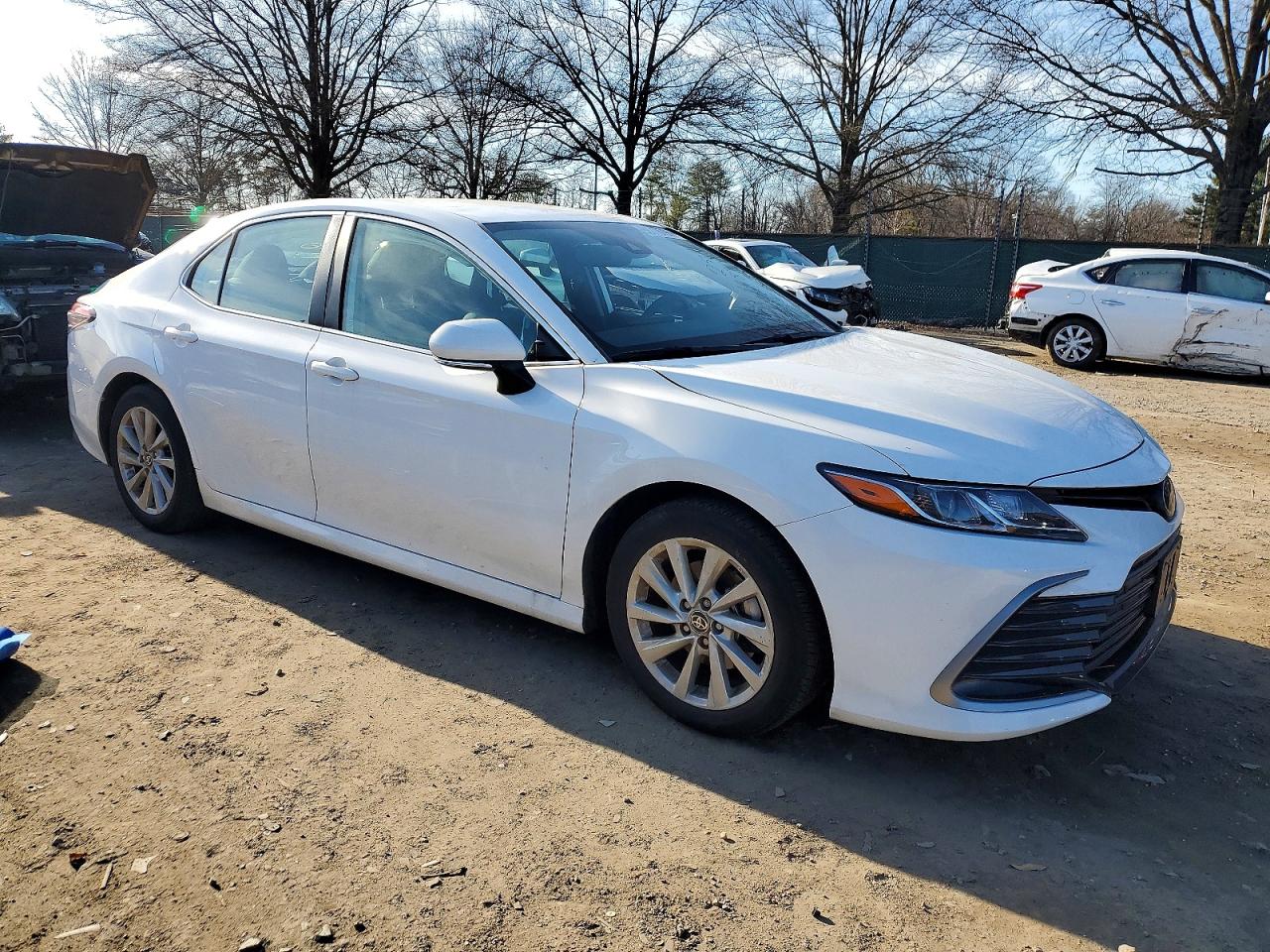 2024 TOYOTA CAMRY LE photo 4