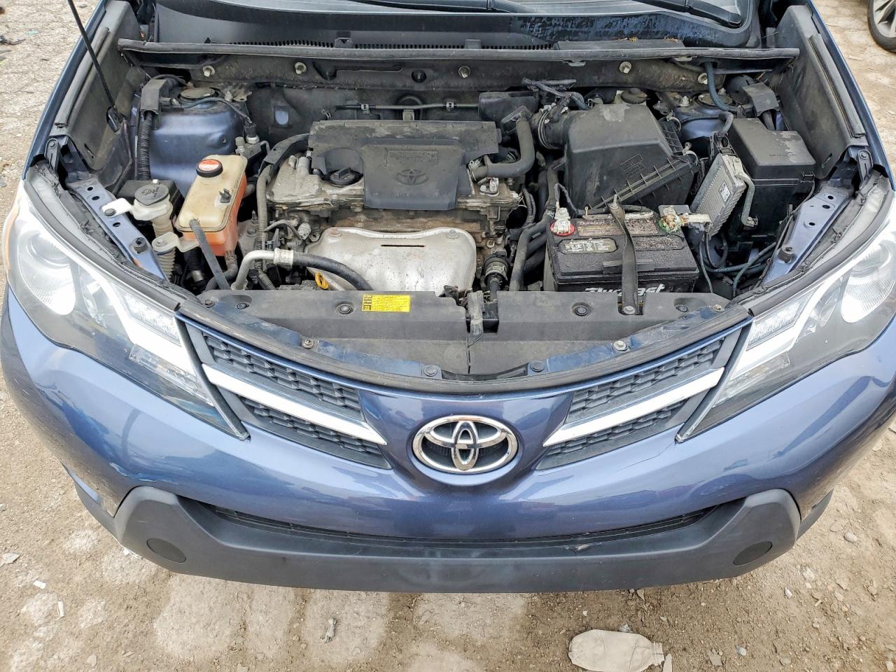 2014 TOYOTA RAV4 XLE photo 12