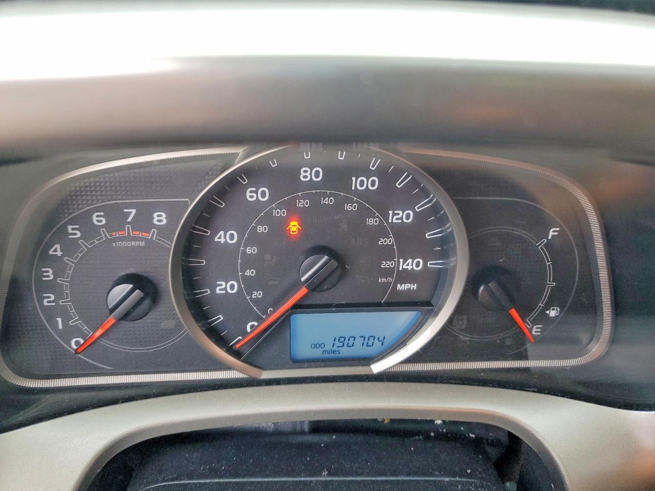 2014 TOYOTA RAV4 XLE photo 9