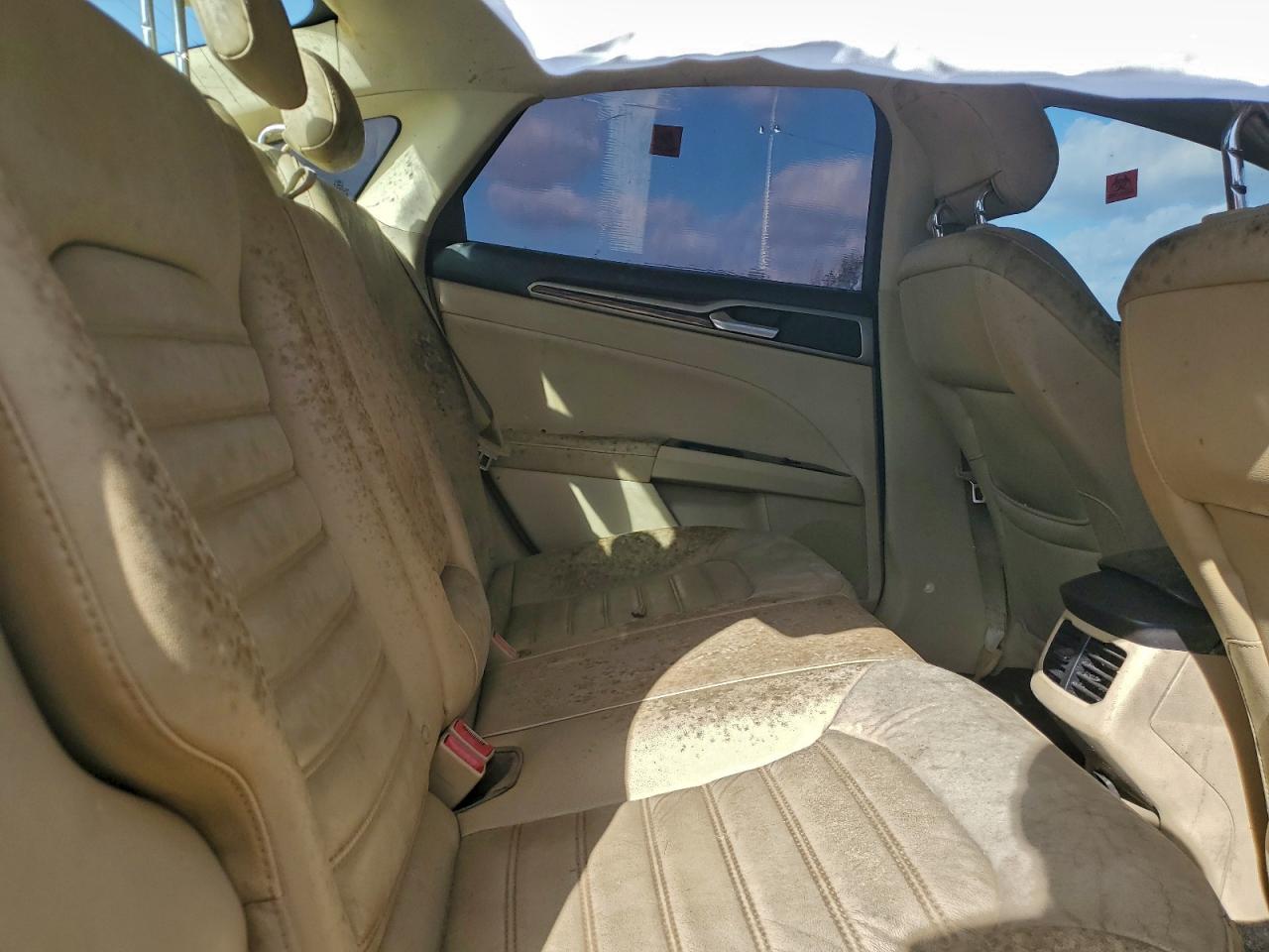 2013 FORD FUSION SE photo 10