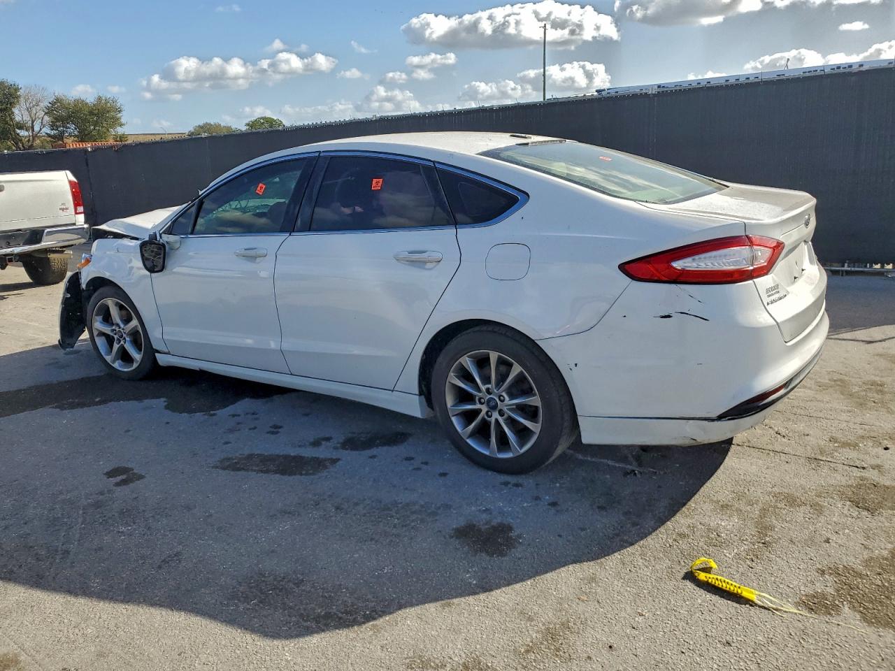 2013 FORD FUSION SE photo 2