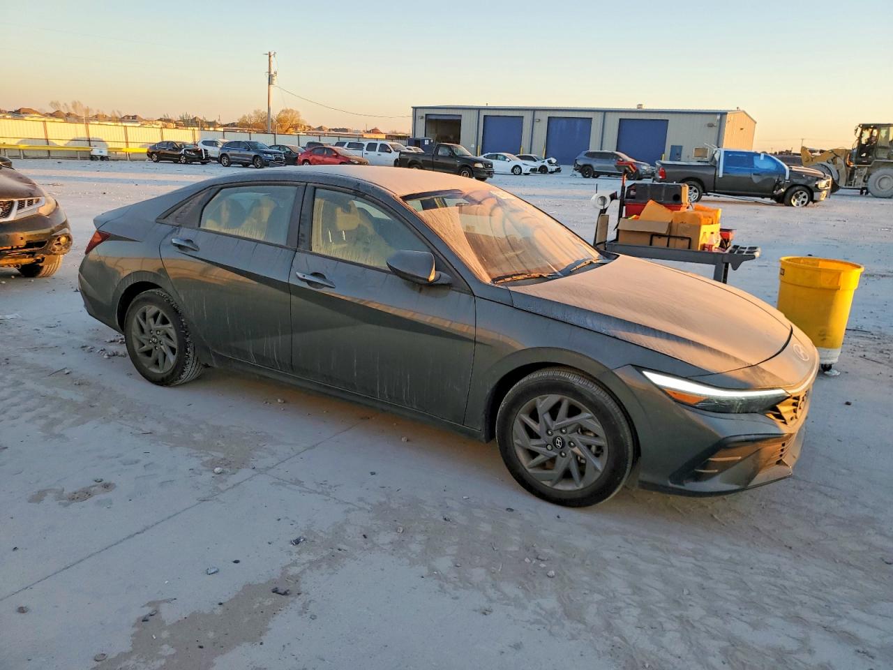 2024 HYUNDAI ELANTRA SEL photo 4
