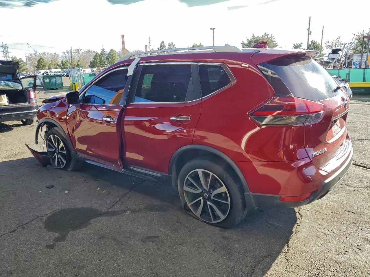 2019 NISSAN ROGUE S photo 2