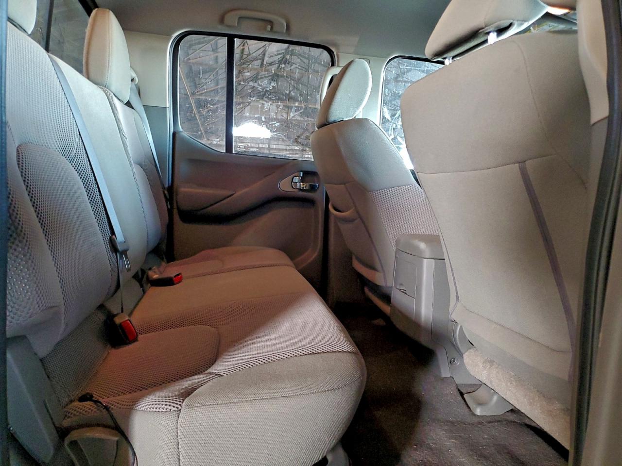 2019 NISSAN FRONTIER S photo 10