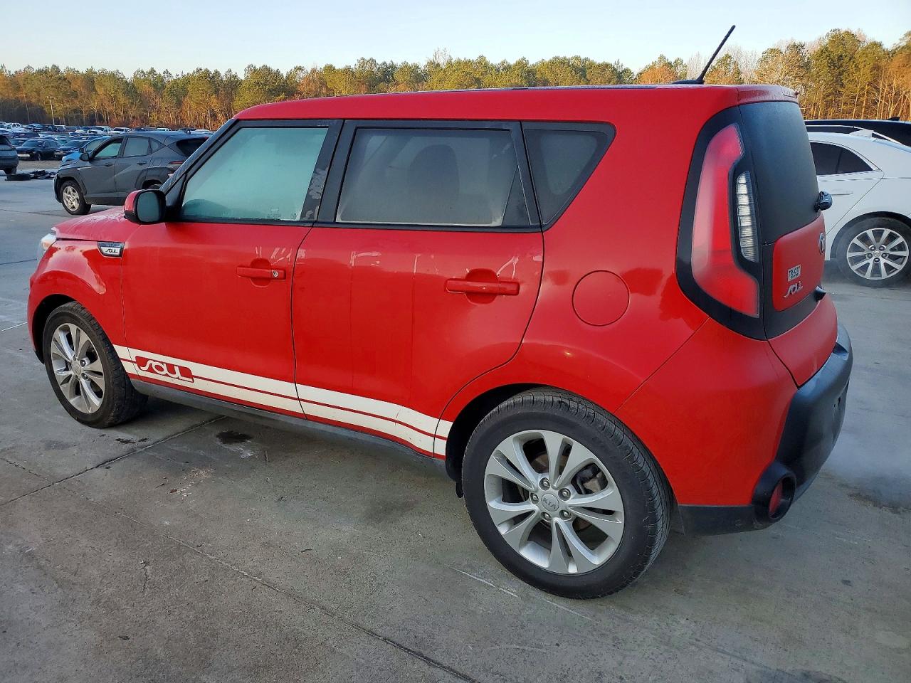 2016 KIA SOUL + photo 2