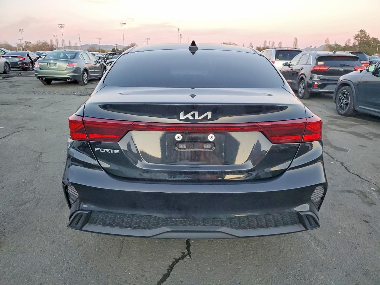 2023 KIA FORTE LX photo 6
