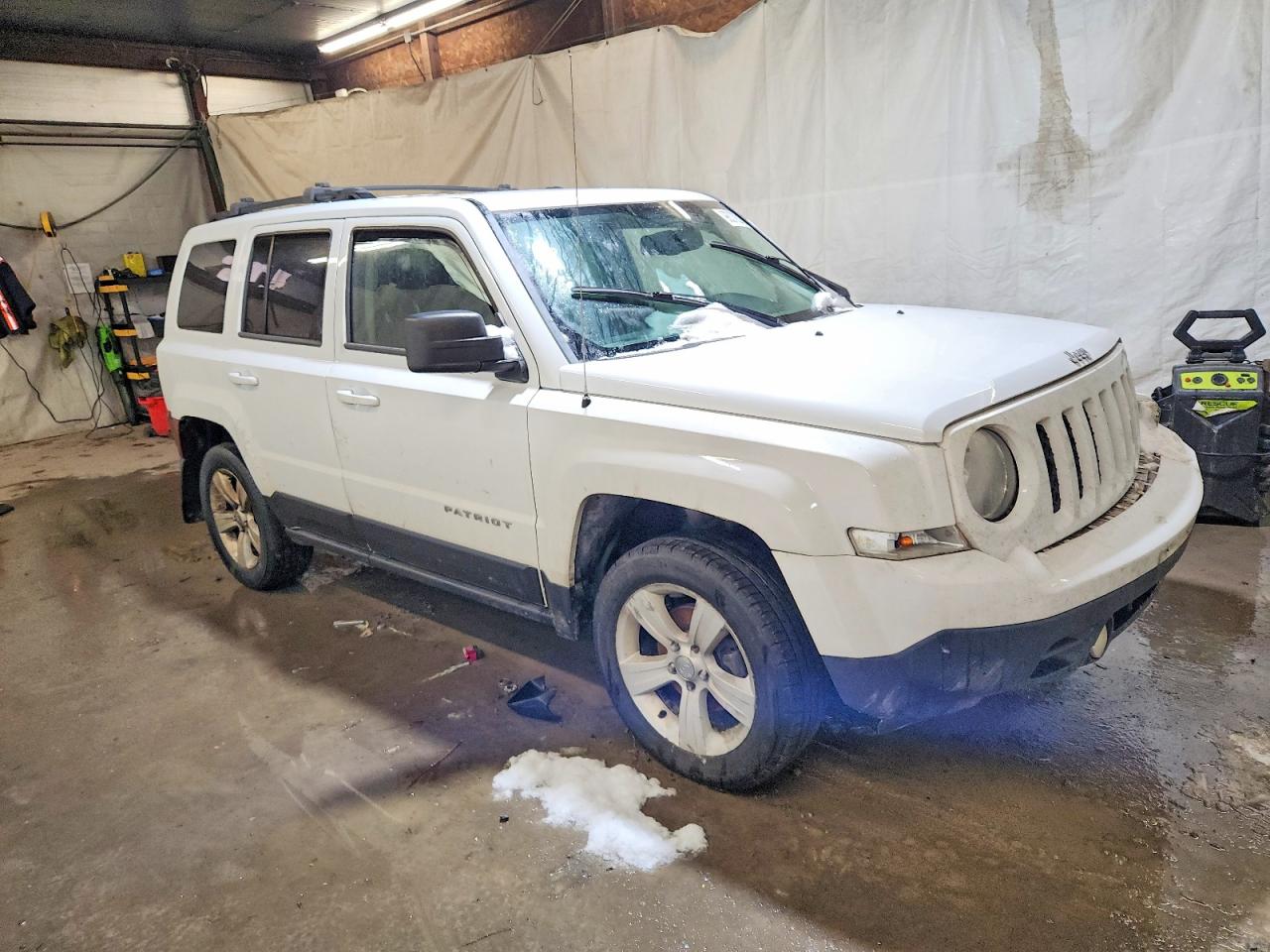 2014 JEEP PATRIOT LATITUDE photo 4