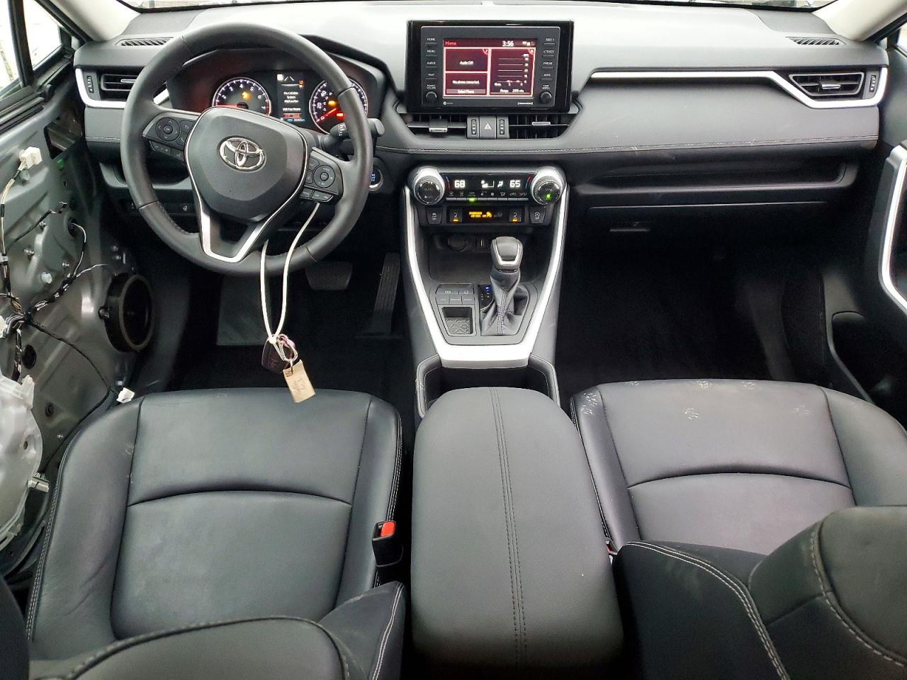 2022 TOYOTA RAV4 XLE PREMIUM photo 8