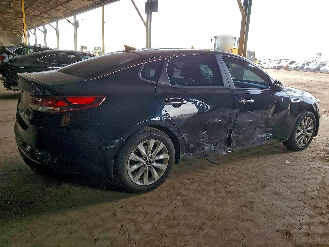 2018 KIA OPTIMA LX photo 5