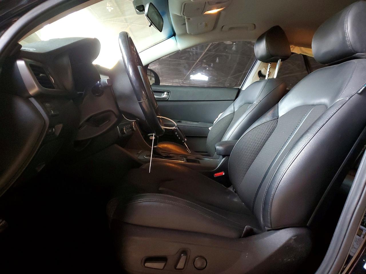 2018 KIA OPTIMA LX photo 13