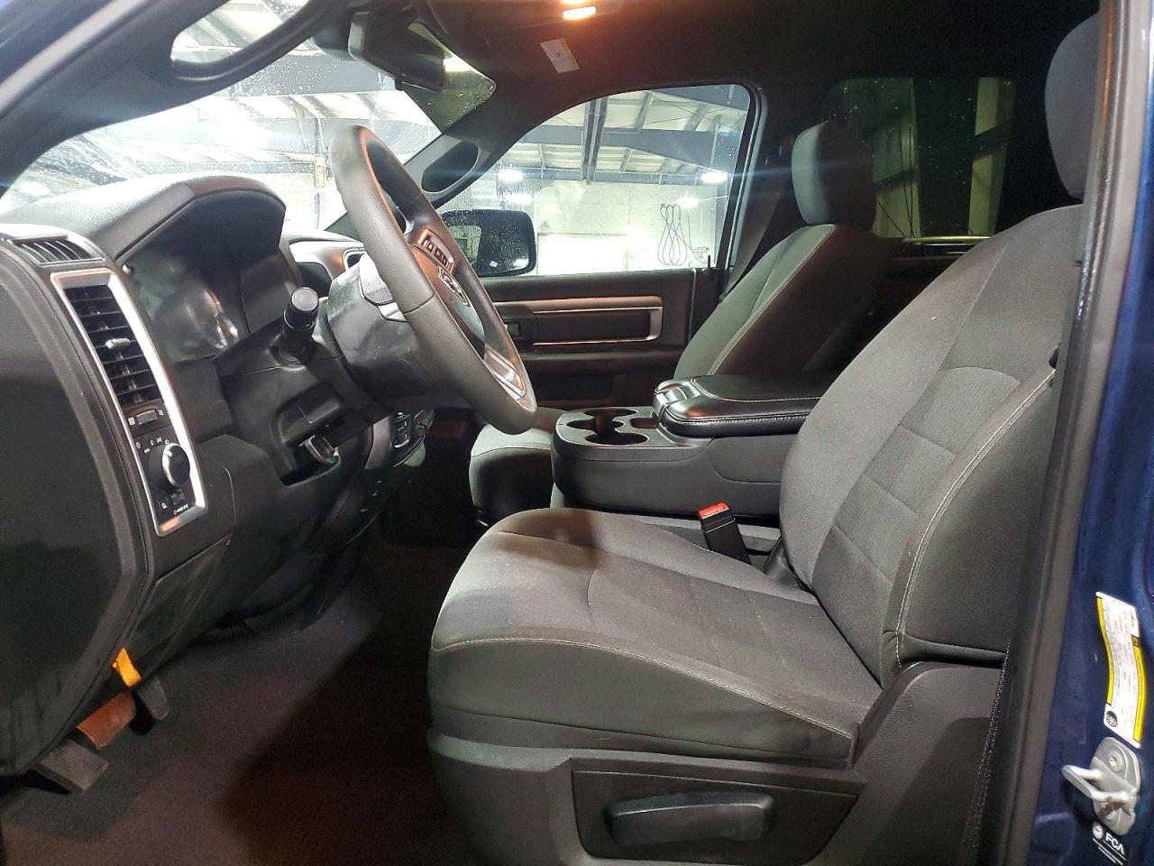 2021 RAM 1500 CLASSIC SLT photo 13