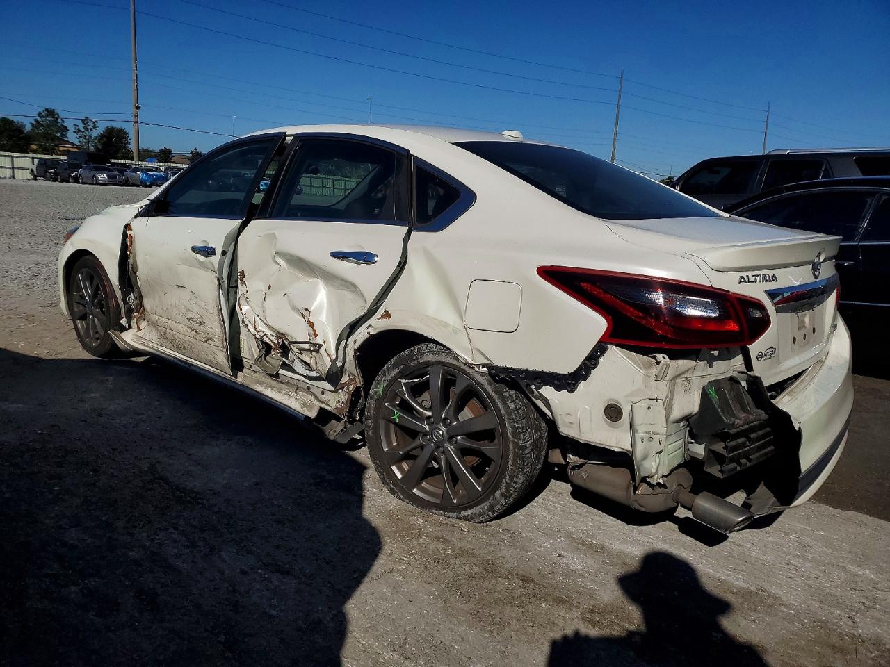 2018 NISSAN ALTIMA 2.5 photo 2