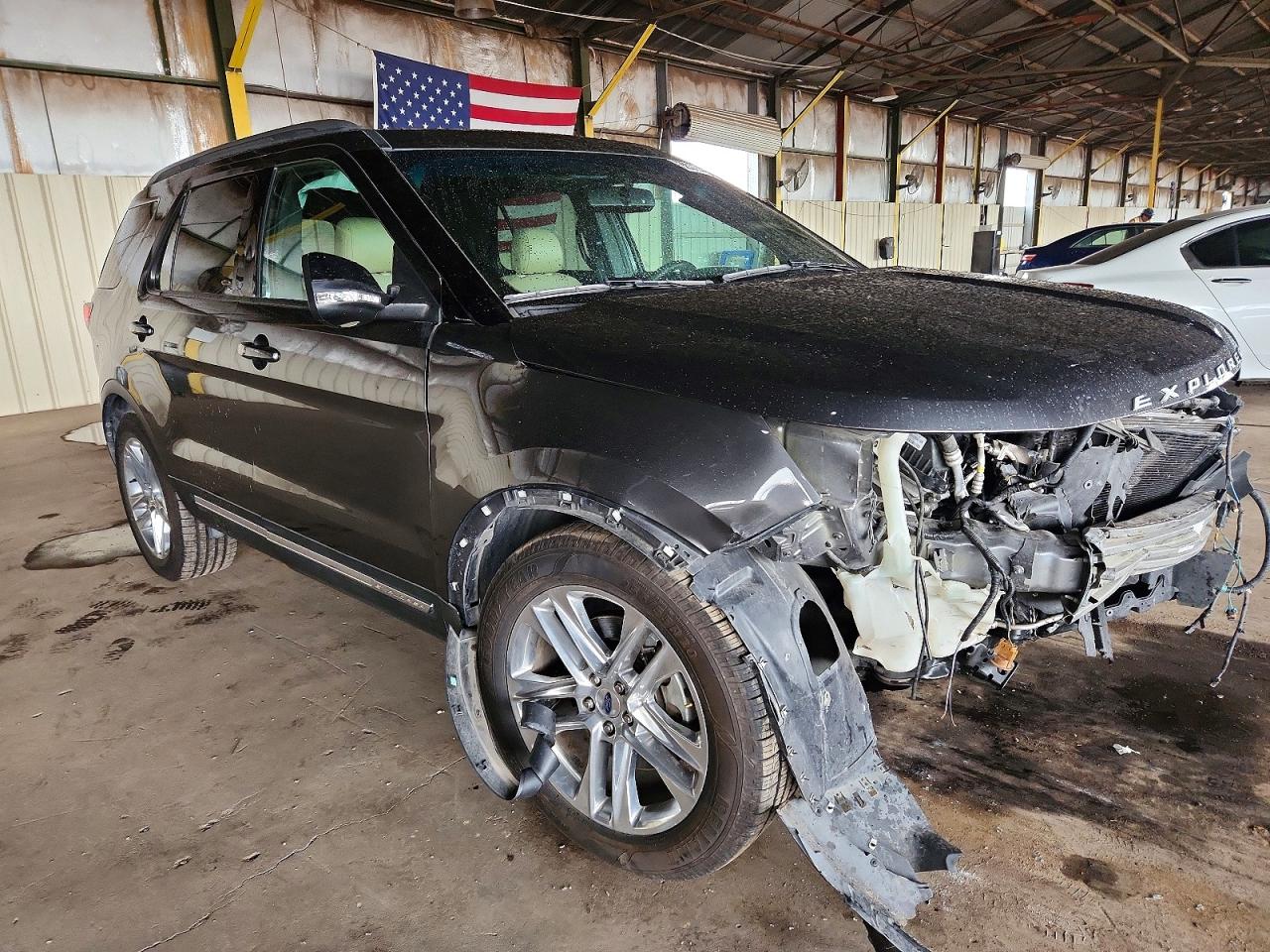 2016 FORD EXPLORER XLT photo 4