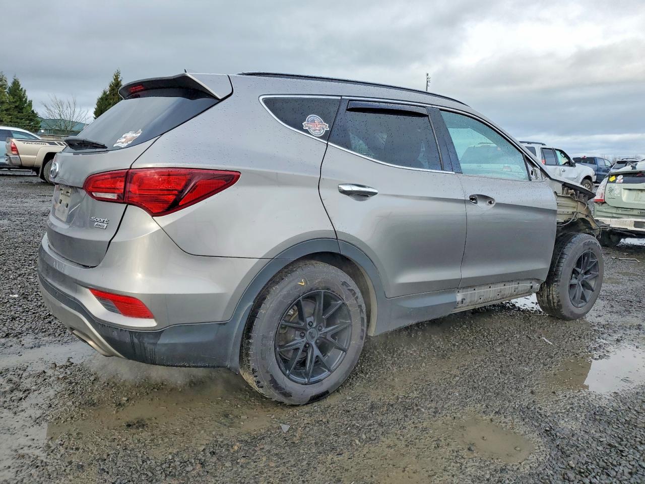 2018 HYUNDAI SANTA FE SPORT photo 3