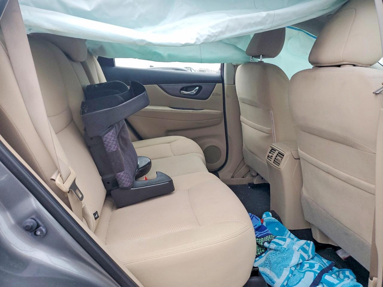 2016 NISSAN ROGUE S photo 10