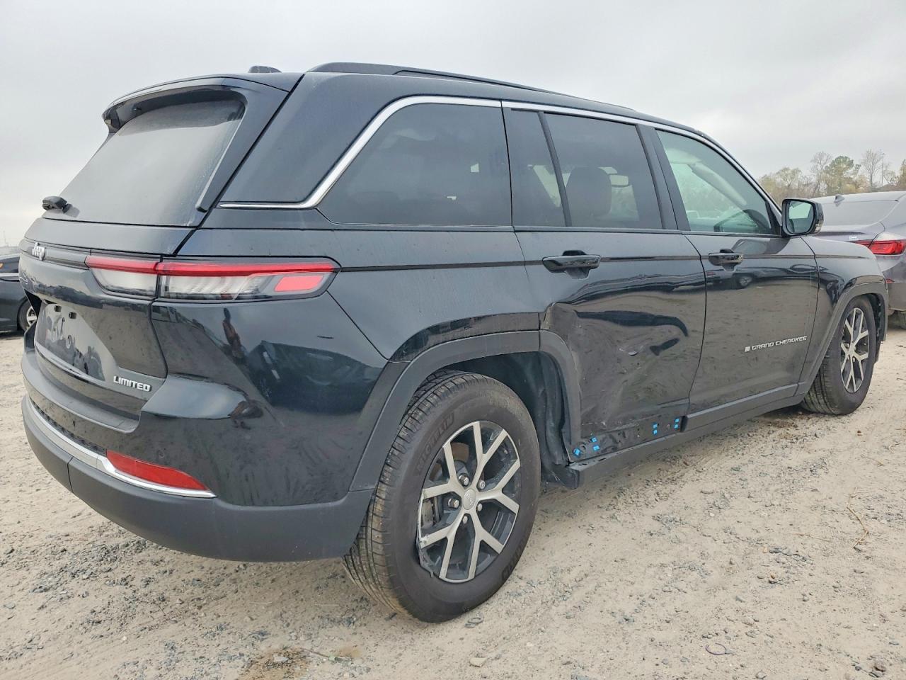 2024 JEEP GRAND CHEROKEE LIMITED photo 3