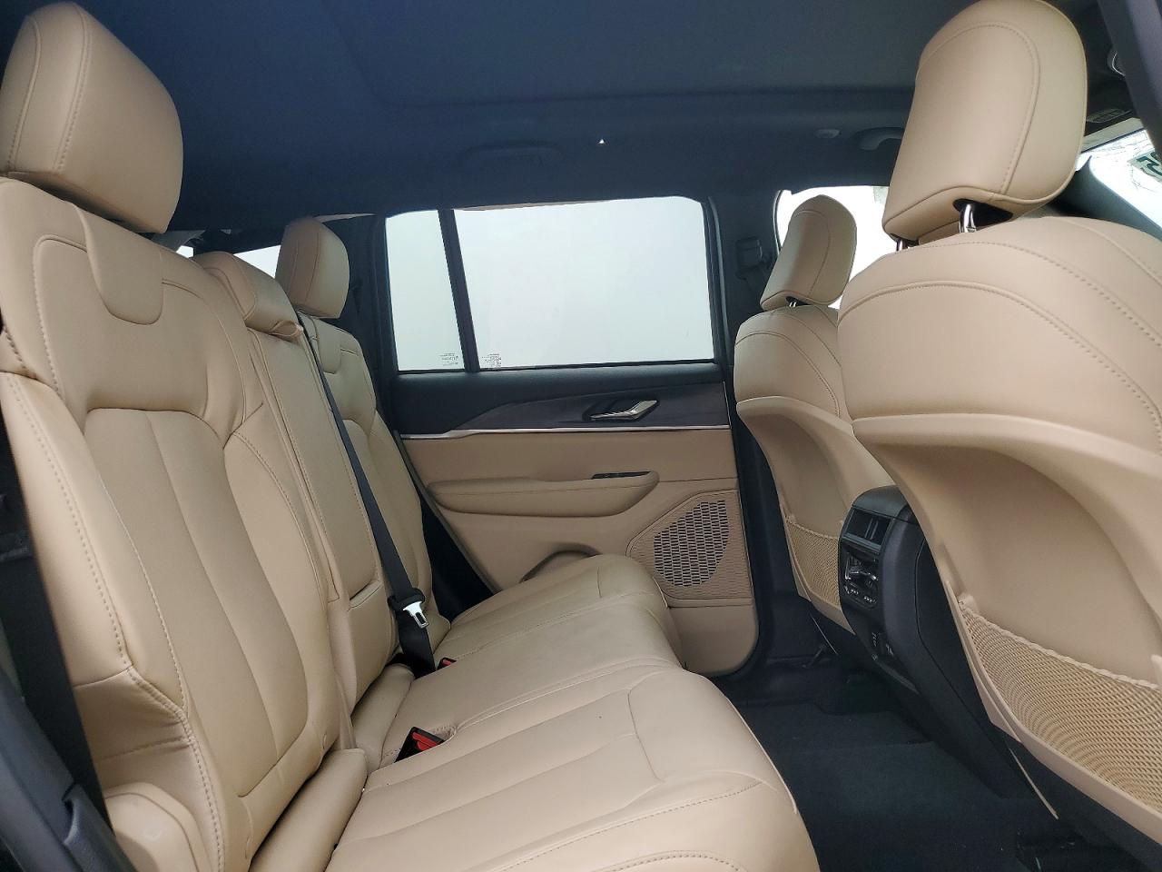 2024 JEEP GRAND CHEROKEE LIMITED photo 11
