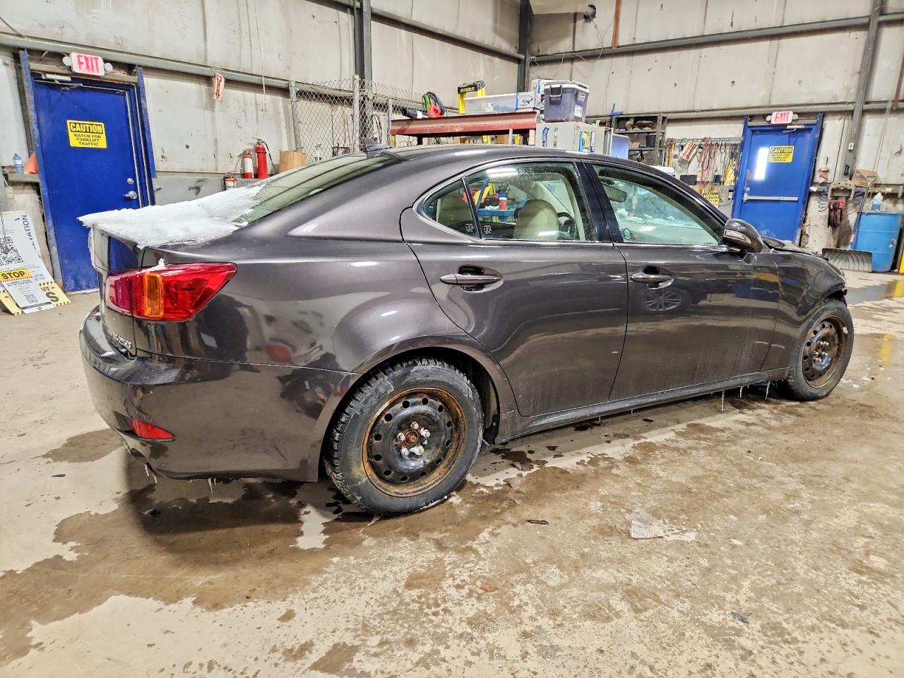 2010 LEXUS IS 250 photo 3