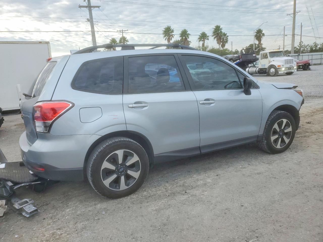 2018 SUBARU FORESTER 2.5I photo 3