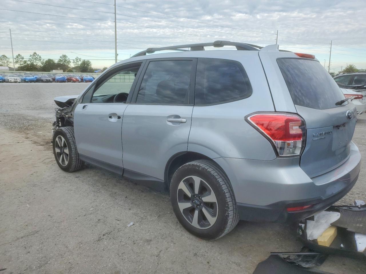 2018 SUBARU FORESTER 2.5I photo 2