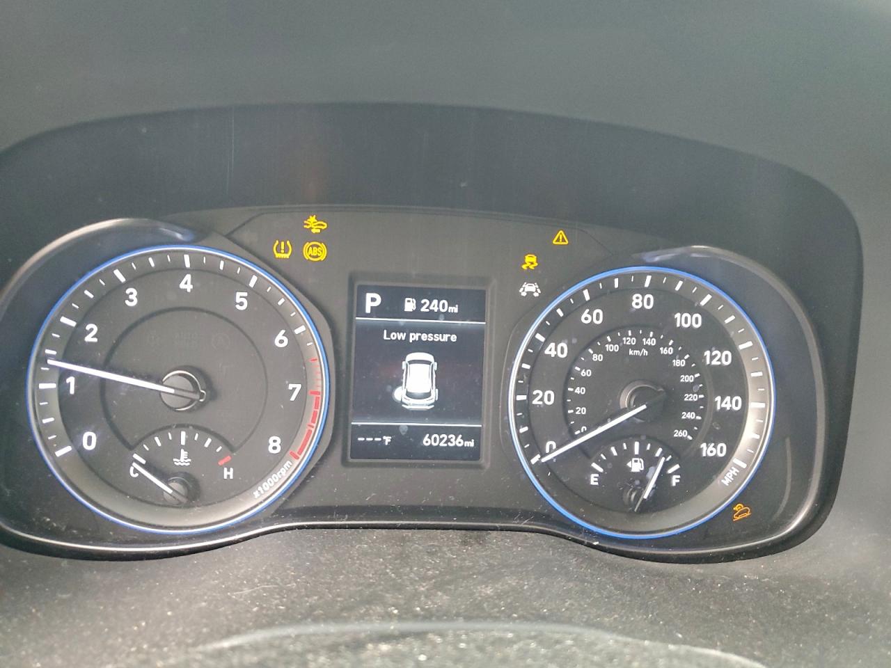 2020 HYUNDAI KONA SEL photo 9