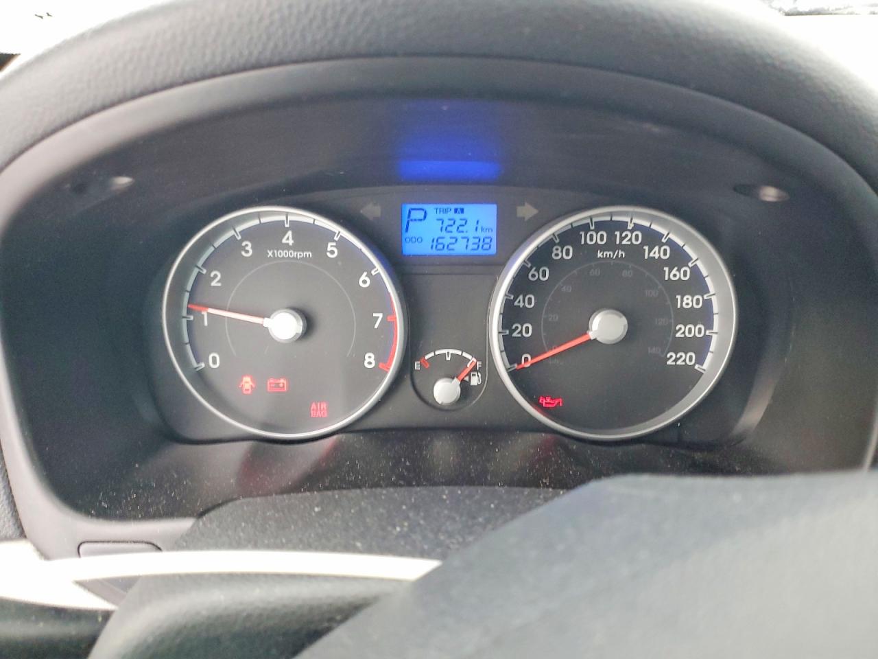 2010 HYUNDAI ACCENT GLS photo 9