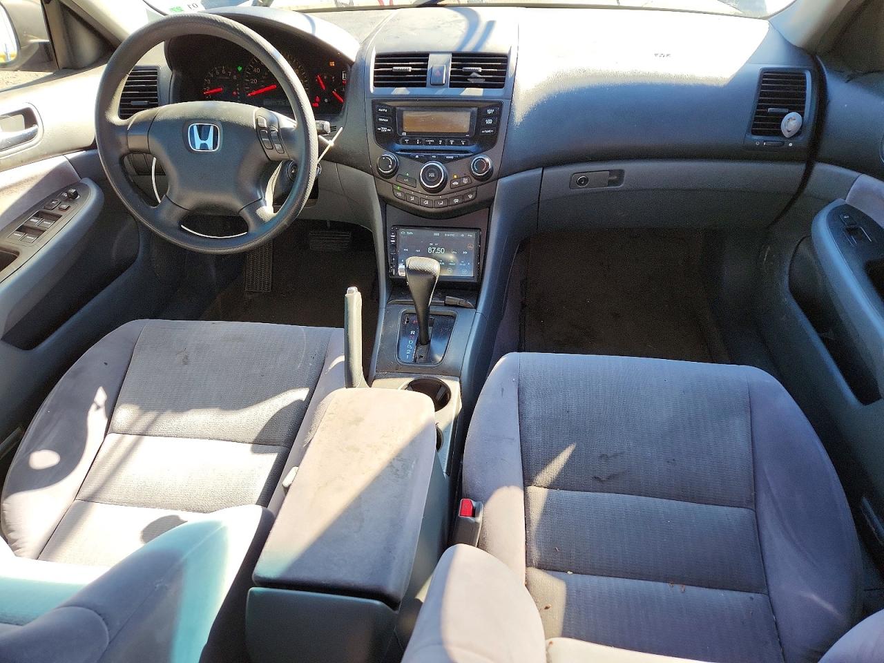 2003 HONDA ACCORD LX photo 8
