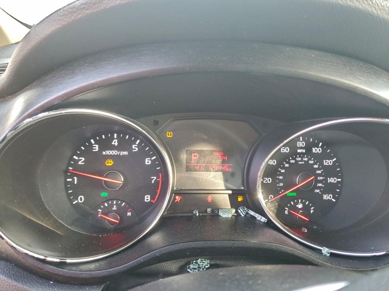 2016 KIA SEDONA LX photo 9
