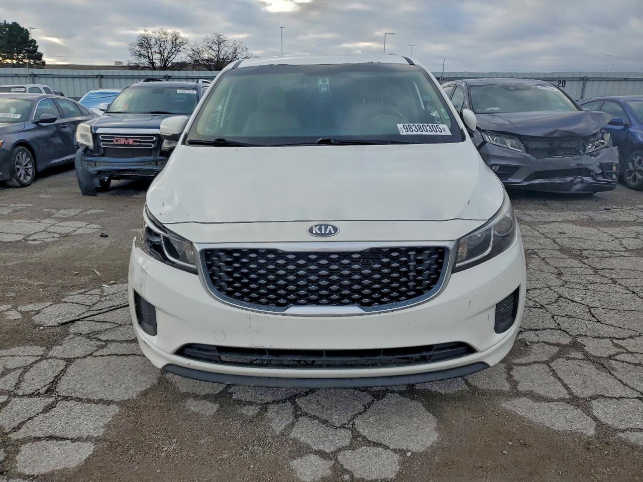 2016 KIA SEDONA LX photo 5