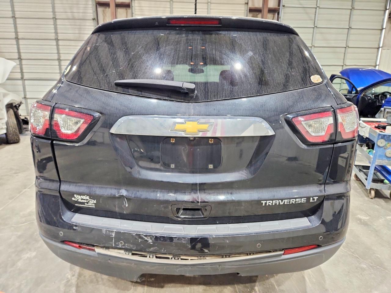 2014 CHEVROLET TRAVERSE LT photo 6