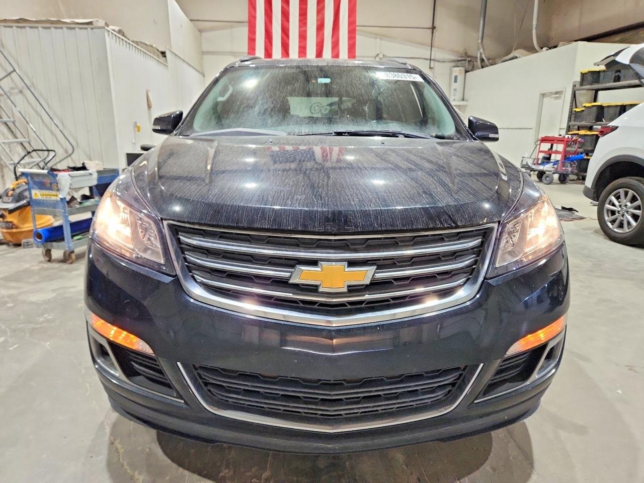 2014 CHEVROLET TRAVERSE LT photo 5