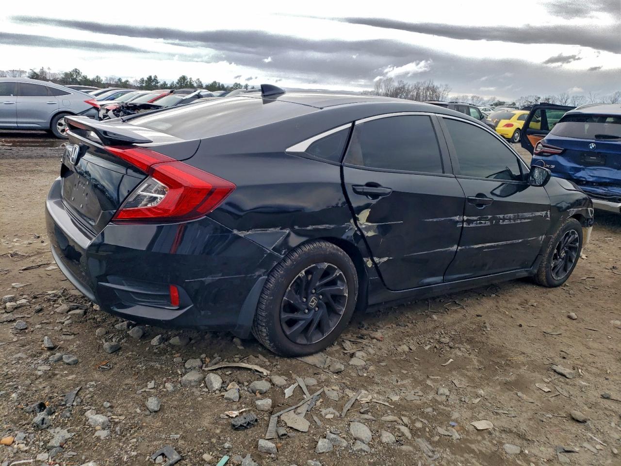 2017 HONDA CIVIC EX photo 3