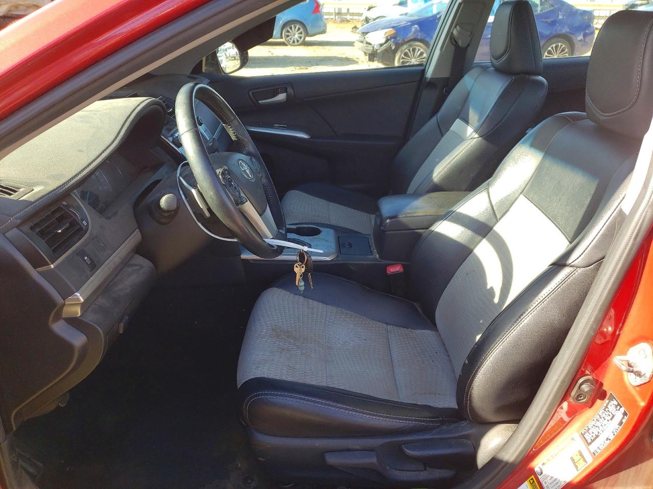 2013 TOYOTA CAMRY L photo 7