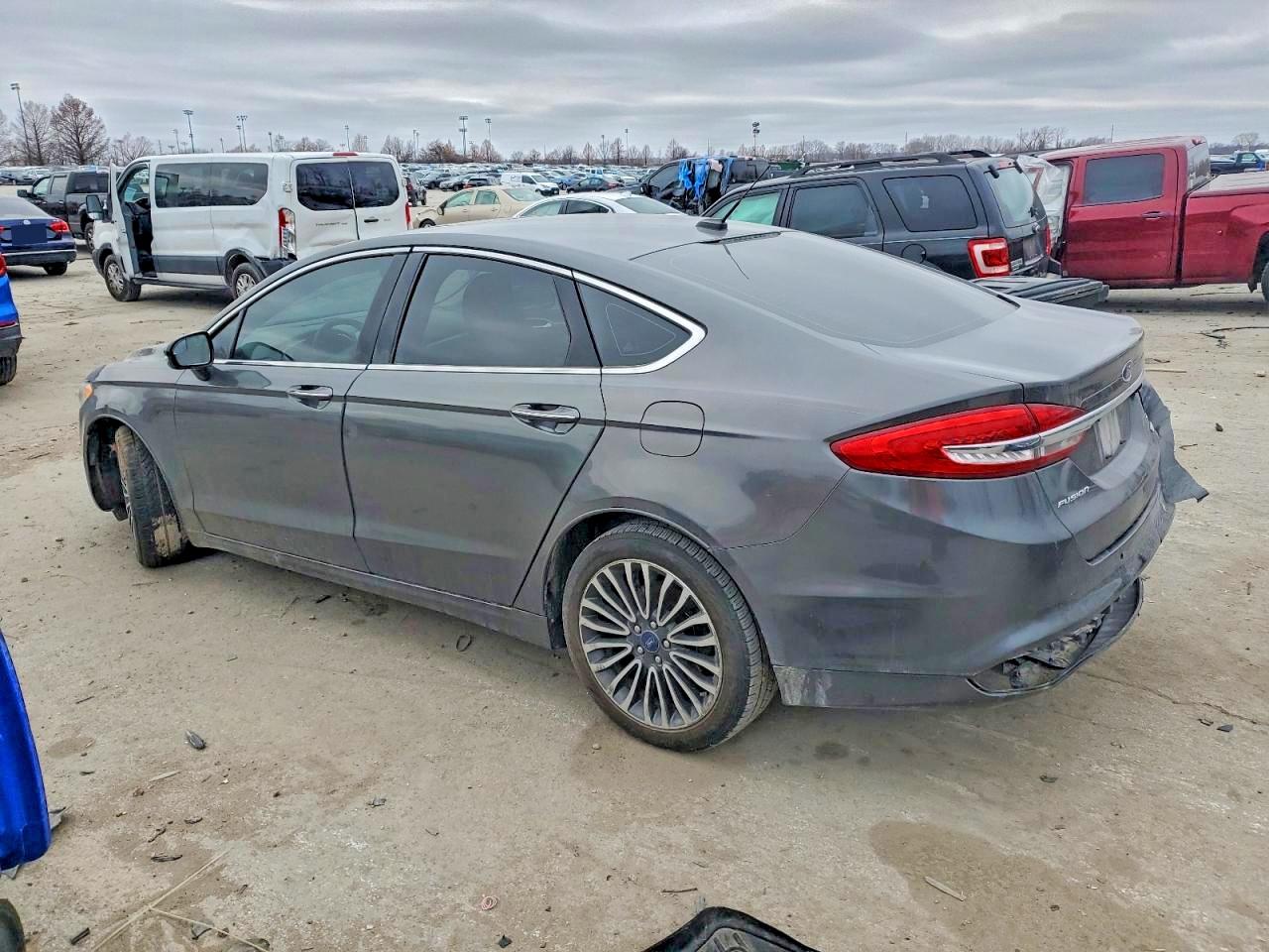 2017 FORD FUSION SE photo 4