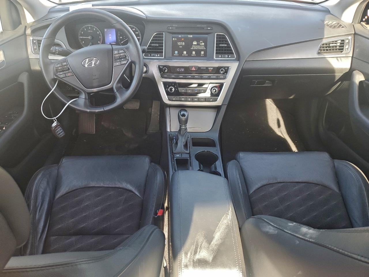 2017 HYUNDAI SONATA SPORT photo 8