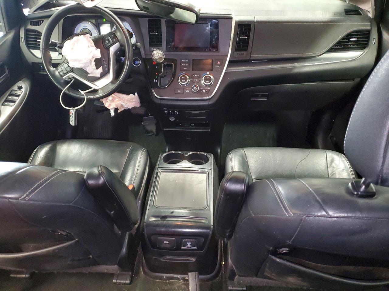 2015 TOYOTA SIENNA SPORT photo 8