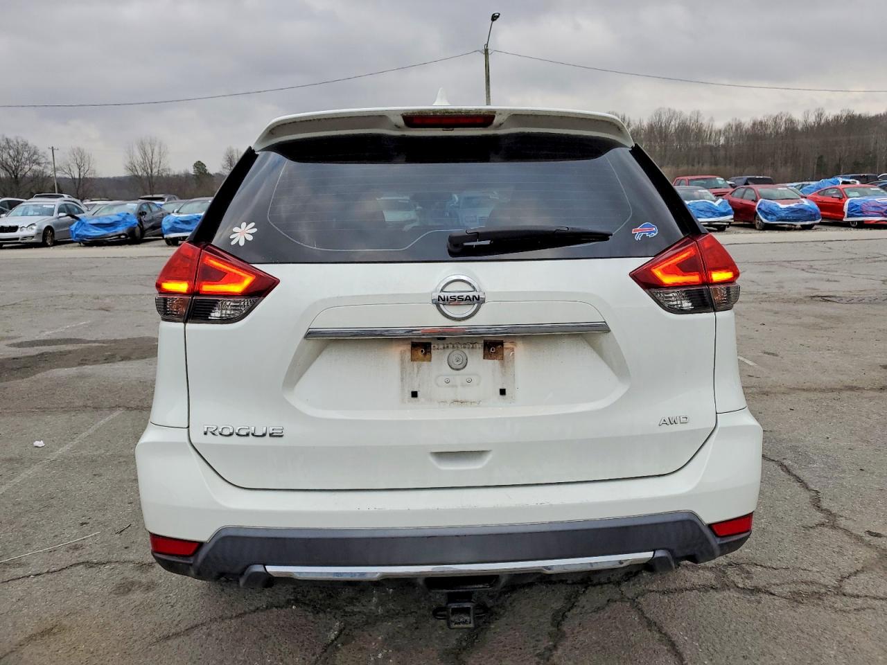 2017 NISSAN ROGUE S photo 6
