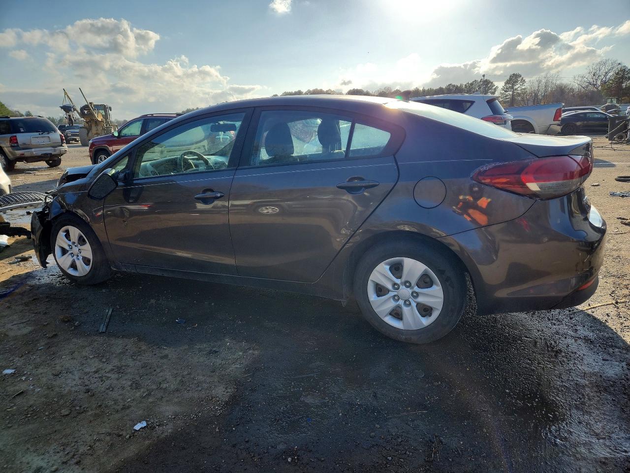 2017 KIA FORTE LX photo 2