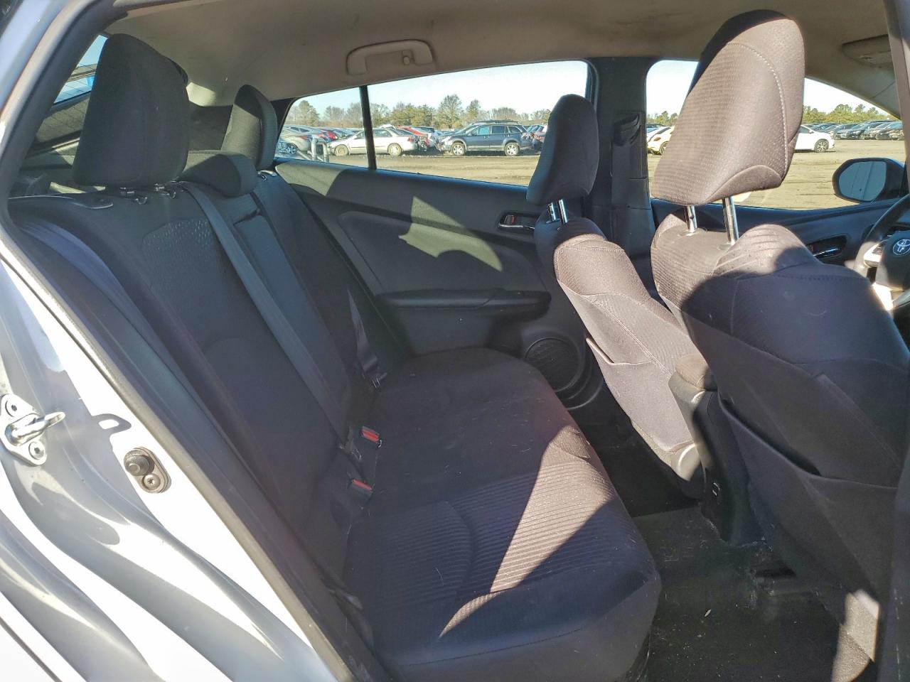 2017 TOYOTA PRIUS photo 10