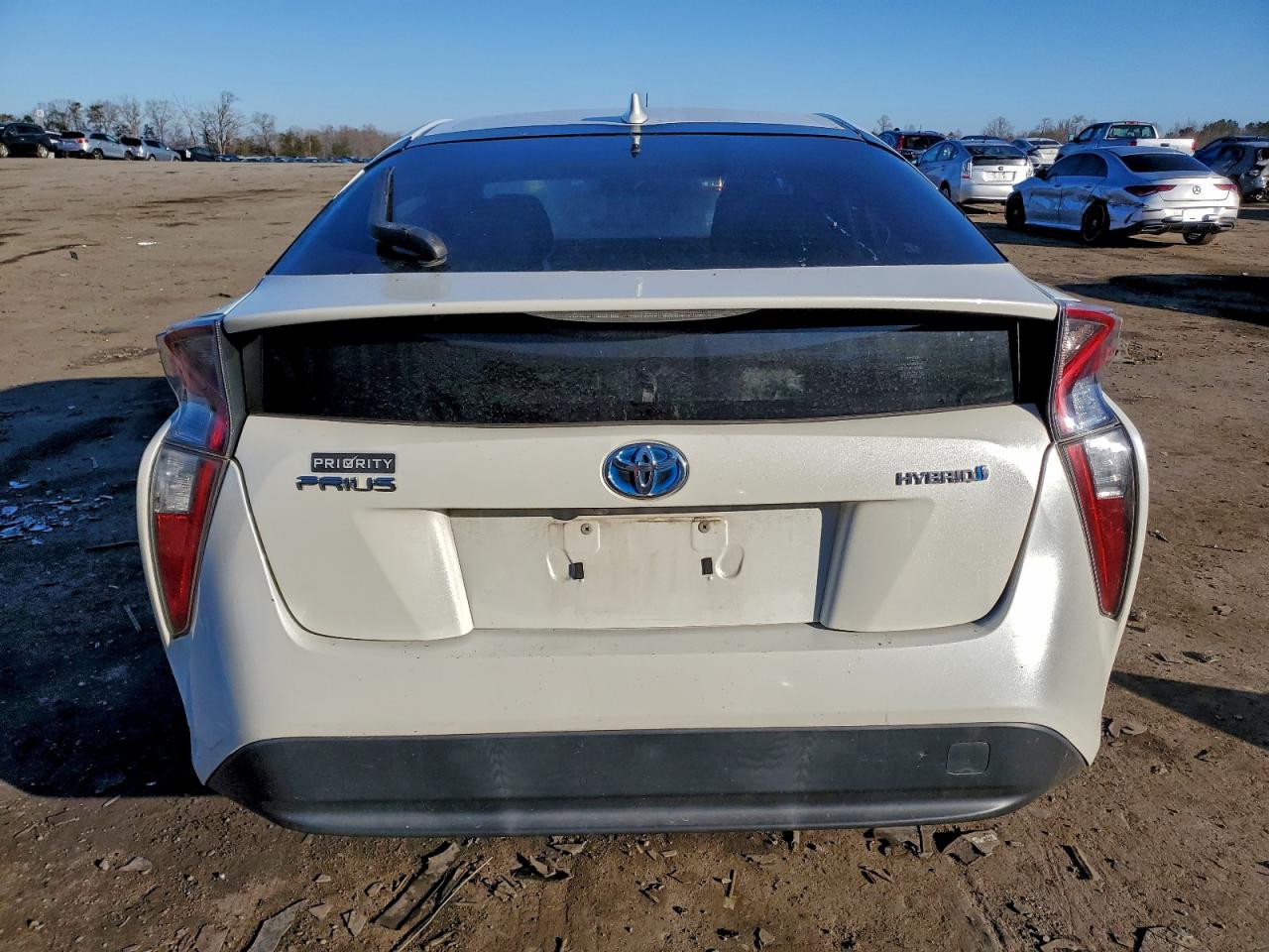 2017 TOYOTA PRIUS photo 6