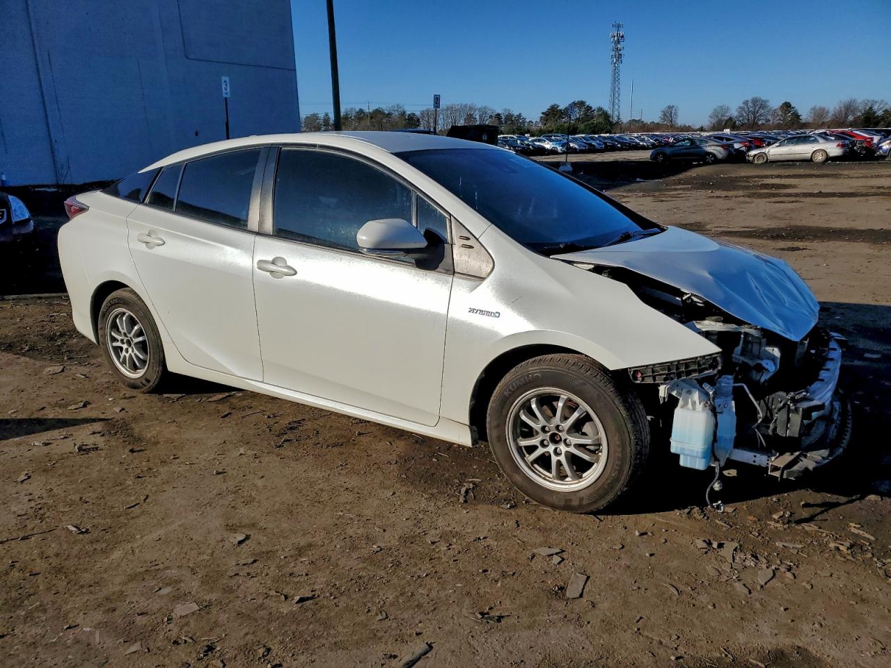 2017 TOYOTA PRIUS photo 4