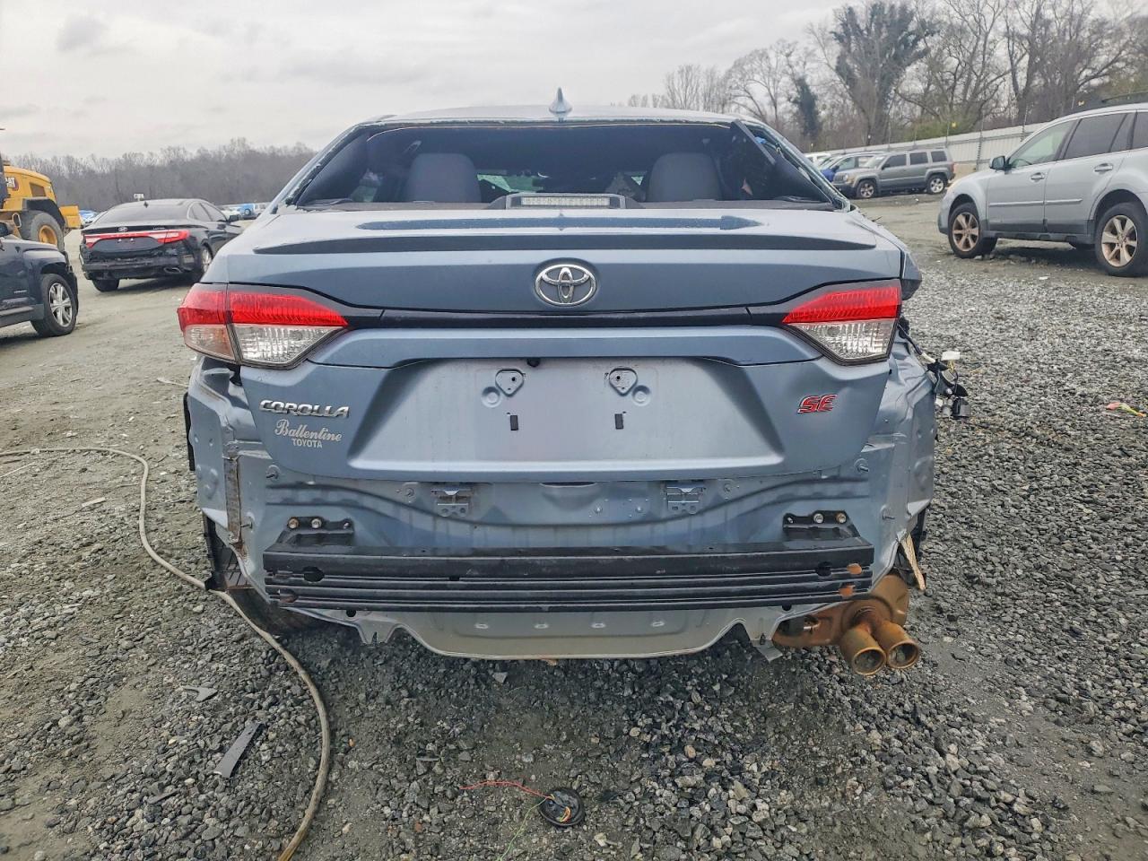 2022 TOYOTA COROLLA SE photo 6